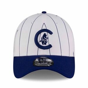 CHICAGO CUBS NEW ERA 39THIRTY WHITE PINSTRIPE 1908 BEAR IN C STRETCH FIT CAP
